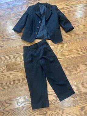 Black Kids Matching Pantsuit - Classic Two-Piece Set